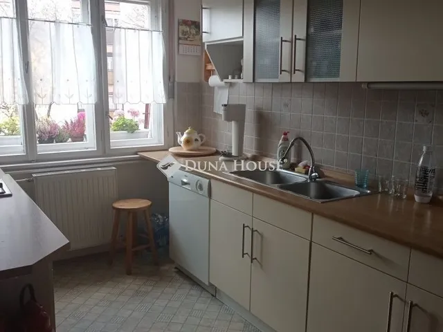 Eladó lakás Pécs 94 nm