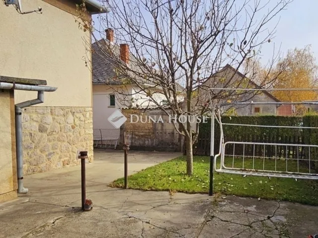 Eladó ház Bogád 179 nm