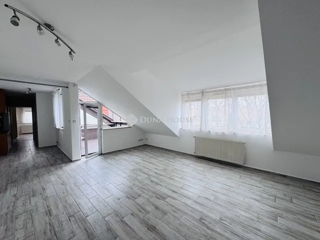 Eladó lakás Pécs 106 nm