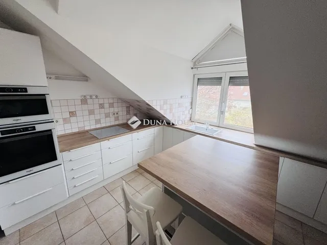 Eladó lakás Pécs 106 nm