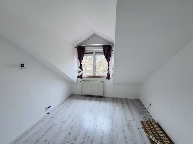 Eladó lakás Pécs 106 nm