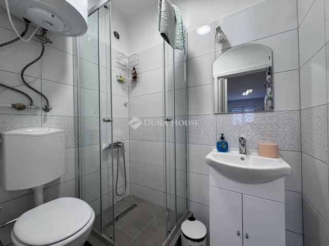 Eladó lakás Komló 26 nm