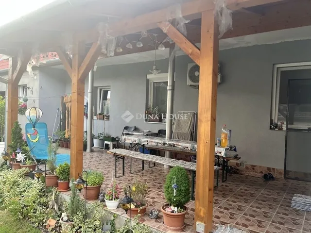 Eladó ház Egerág 95 nm