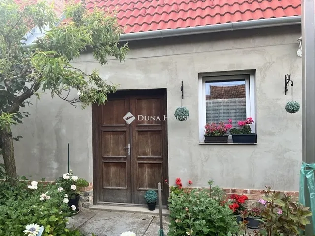 Eladó ház Egerág 95 nm