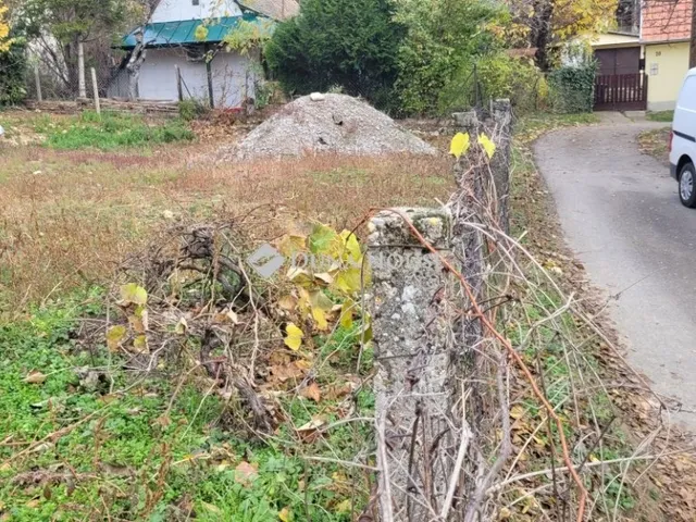 Eladó telek Pécsvárad 337 nm