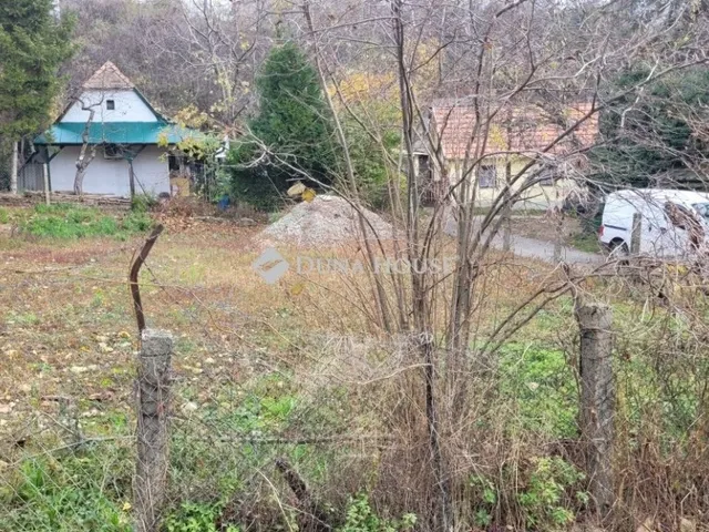 Eladó telek Pécsvárad 337 nm