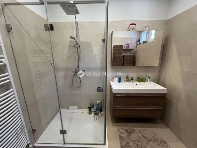 Eladó ház Pécs 209 nm