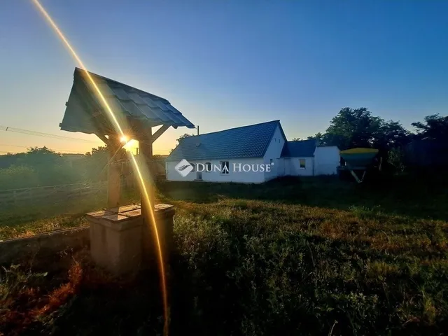 Eladó ház Baksa 81 nm