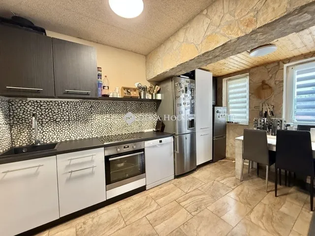 Eladó ház Pécs 127 nm