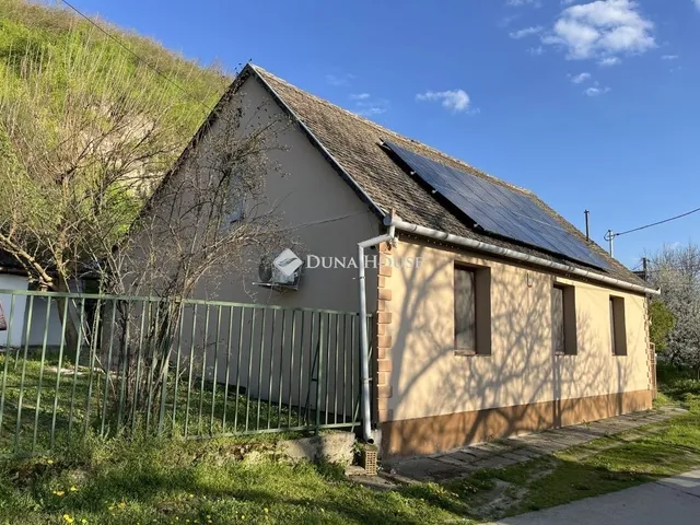 Eladó ház Dunaszekcső 77 nm