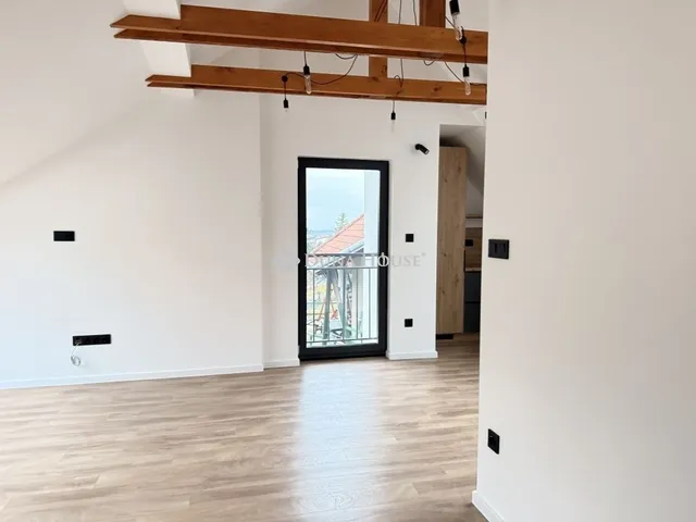 Eladó lakás Pécs 68 nm