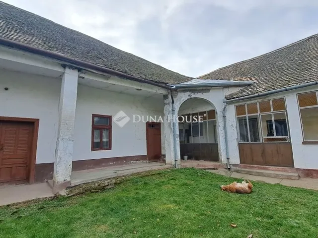 Eladó ház Majs 144 nm