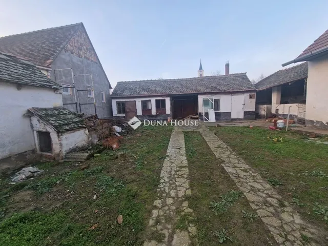 Eladó ház Lánycsók 96 nm