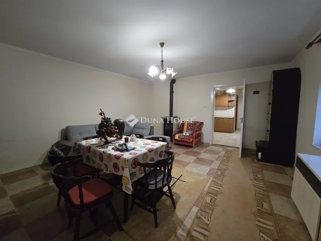 Eladó ház Nagypall 80 nm