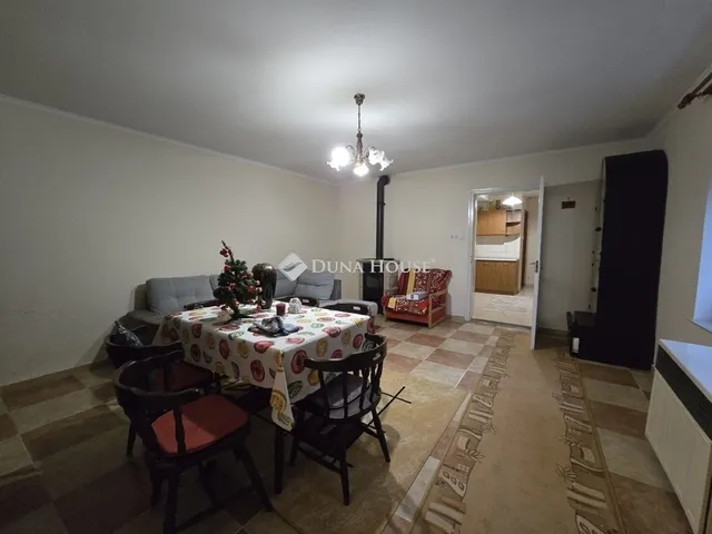 Eladó ház Nagypall 80 nm