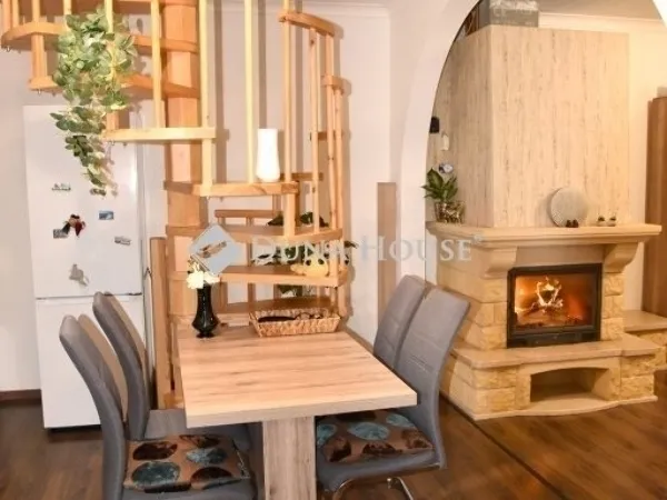 Eladó lakás Pécs 73 nm