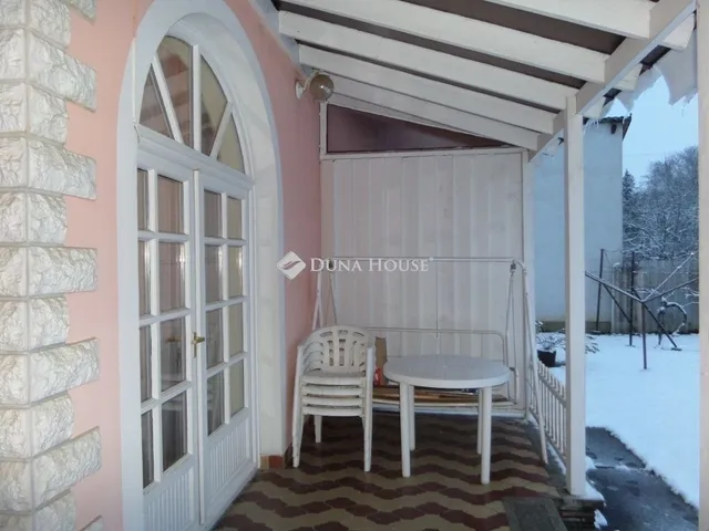 Eladó ház Szentlőrinc 181 nm