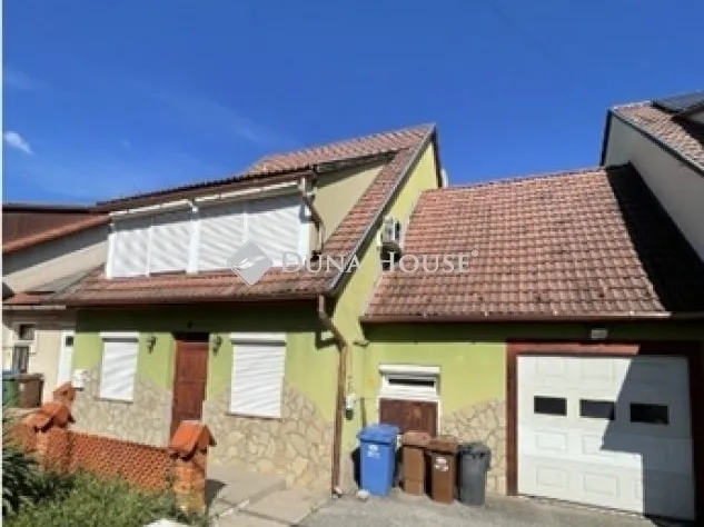 Eladó ház Pécs 270 nm