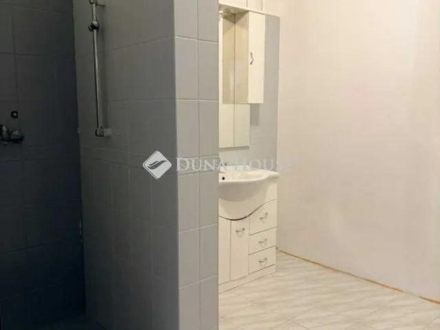 Eladó ház Pécs 270 nm