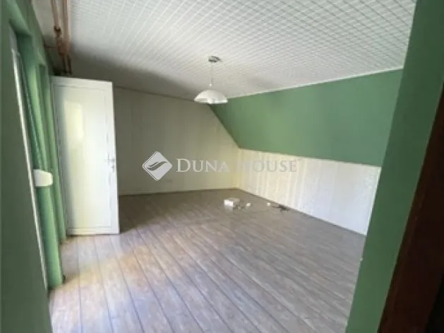 Eladó ház Pécs 270 nm