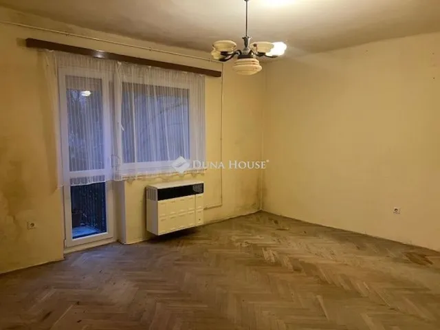 Eladó lakás Komló 51 nm