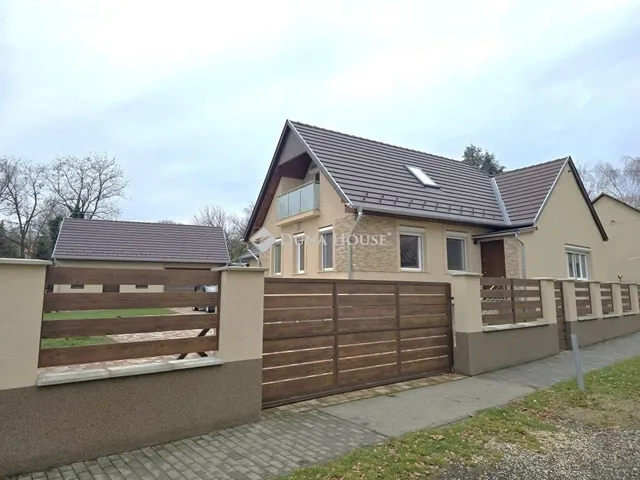 Eladó ház Hosszúhetény 160 nm