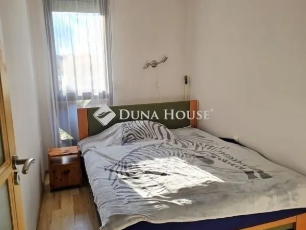 Eladó lakás Pécs 71 nm