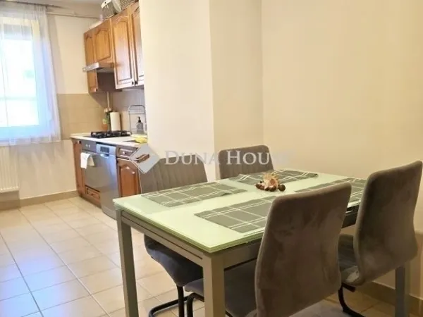 Eladó lakás Pécs 71 nm