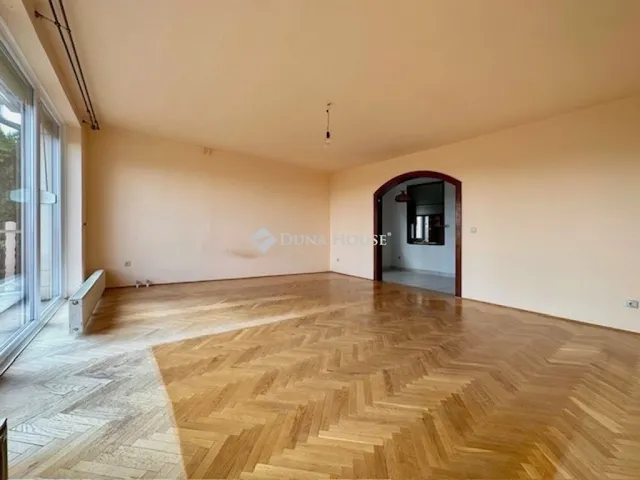 Eladó ház Pécs 200 nm