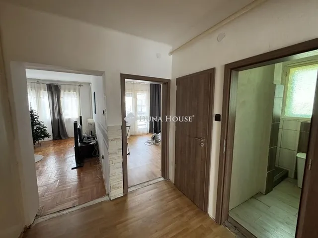 Eladó ház Pécs 198 nm