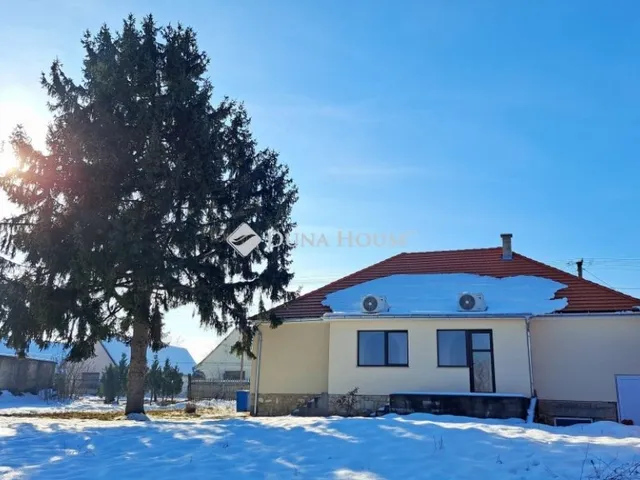 Eladó ház Töttös 129 nm