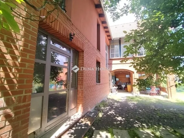 Eladó ház Pécs 179 nm