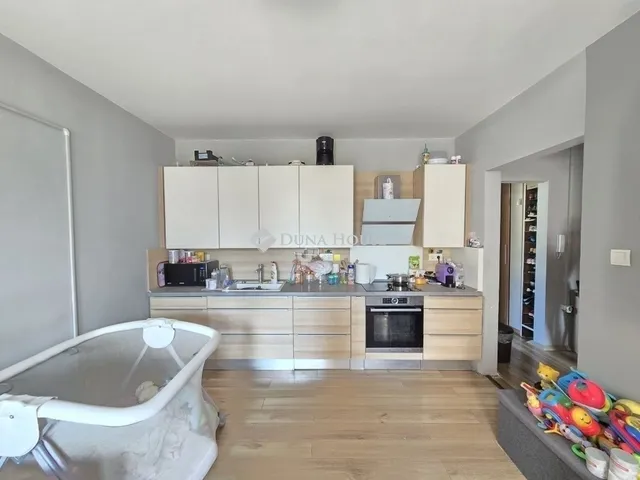 Eladó lakás Pécs 68 nm