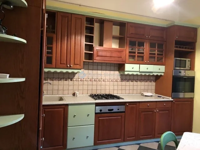 Eladó lakás Pécs 138 nm