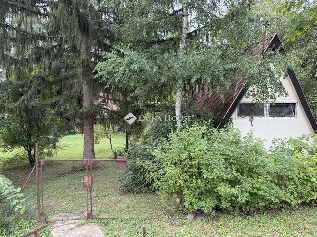 Eladó telek Orfű 722 nm