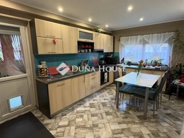 Eladó lakás Pécs 84 nm