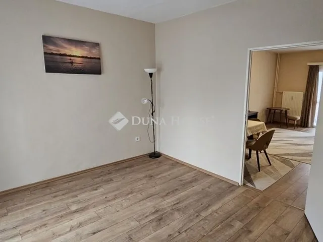 Eladó lakás Pécs 54 nm