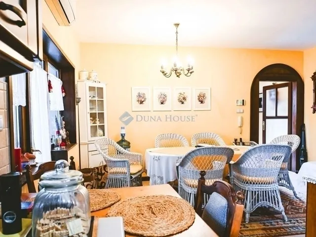 Eladó ház Pécs 300 nm