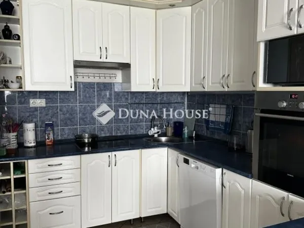 Eladó ház Nagyváty 185 nm