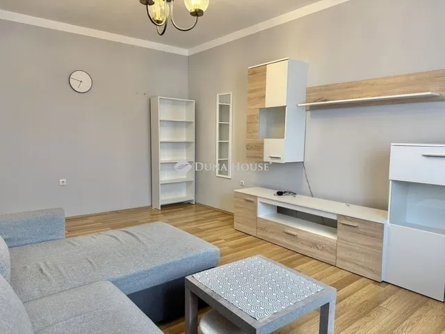 Eladó lakás Pécs 39 nm