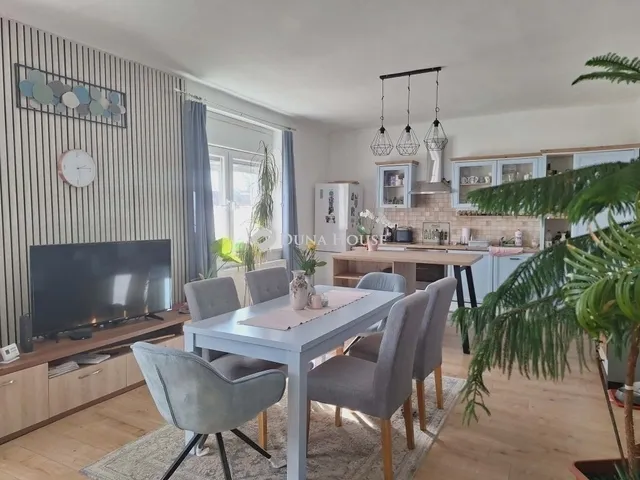 Eladó ház Pécs 93 nm