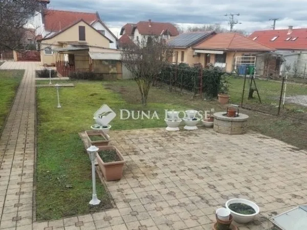 Eladó ház Kozármisleny 180 nm