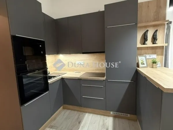 Eladó lakás Pécs 70 nm