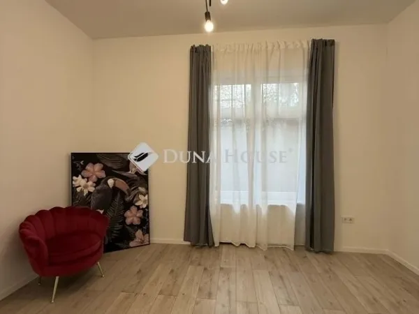 Eladó lakás Pécs 70 nm