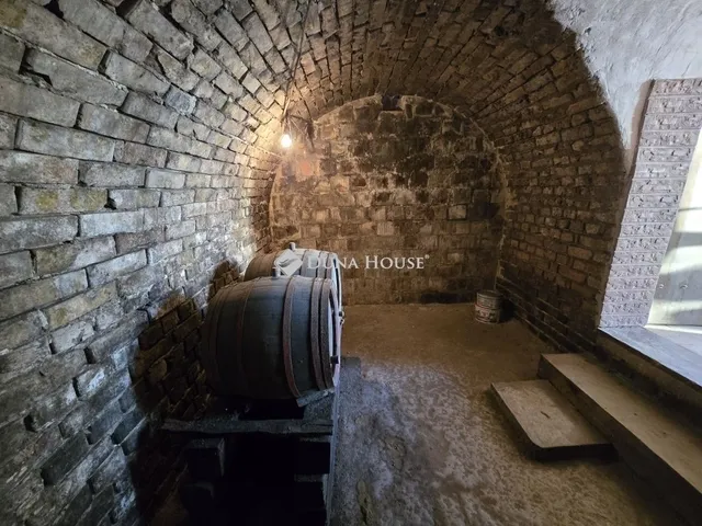 Eladó ház Gyód 20 nm