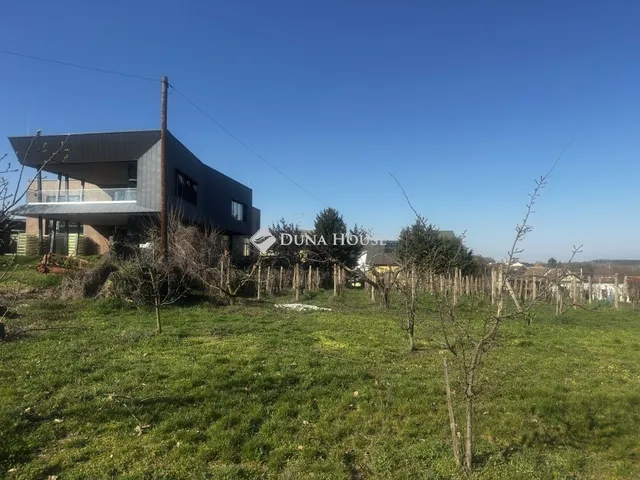 Eladó telek Villány 1844 nm
