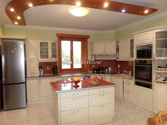 Eladó ház Birján 241 nm