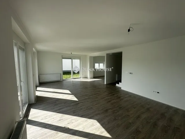 Eladó lakás Pellérd 120 nm