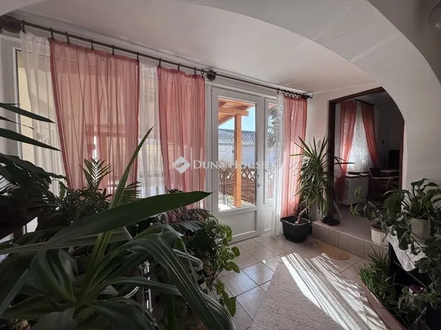 Eladó ház Pogány 200 nm