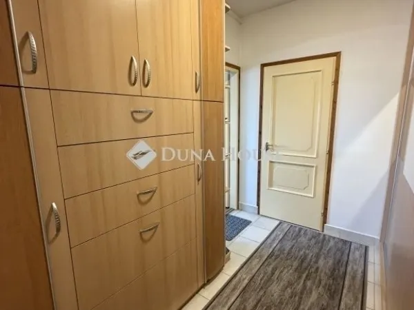 Eladó ház Kozármisleny 240 nm